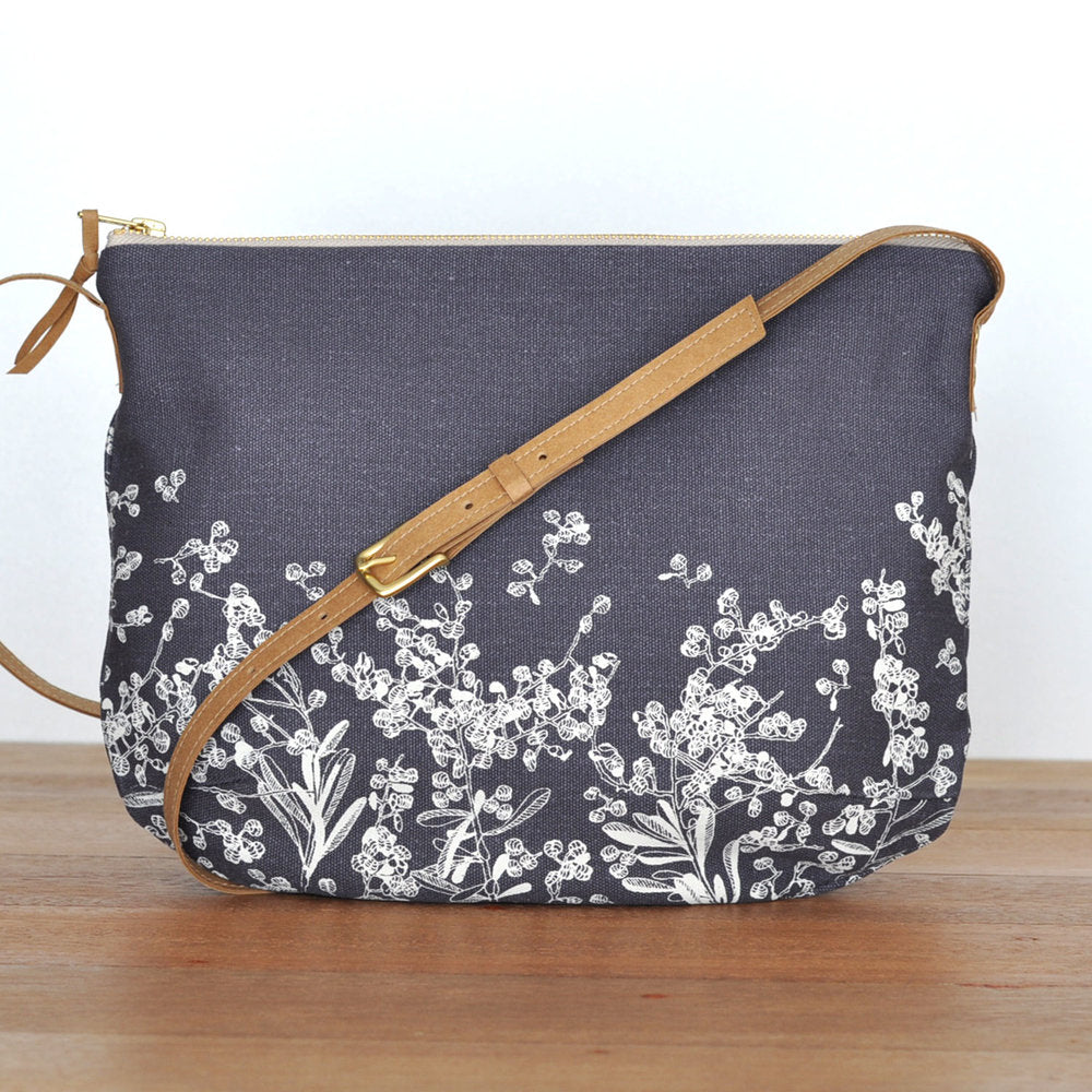 One Thousand Lines Pods Shoulder Bag - Charcoal