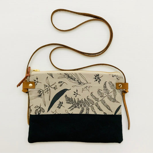 One Thousand Lines Gathered Small Shoulder Bag - Light Grey with Black