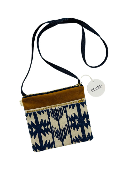 Ivy & Hilda - Handbag Light Aztec Design.