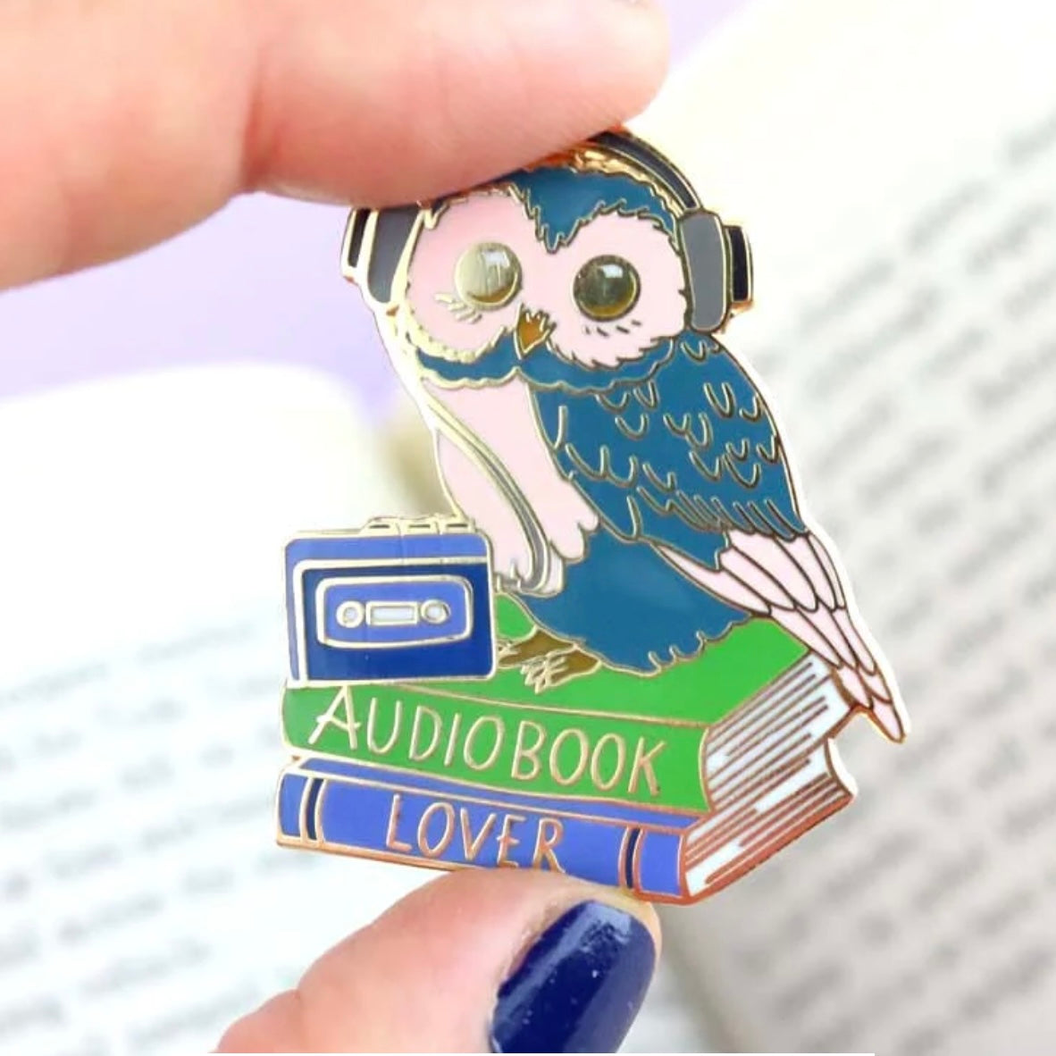 Jubly-Umph Lapel Pin Audiobook Lover