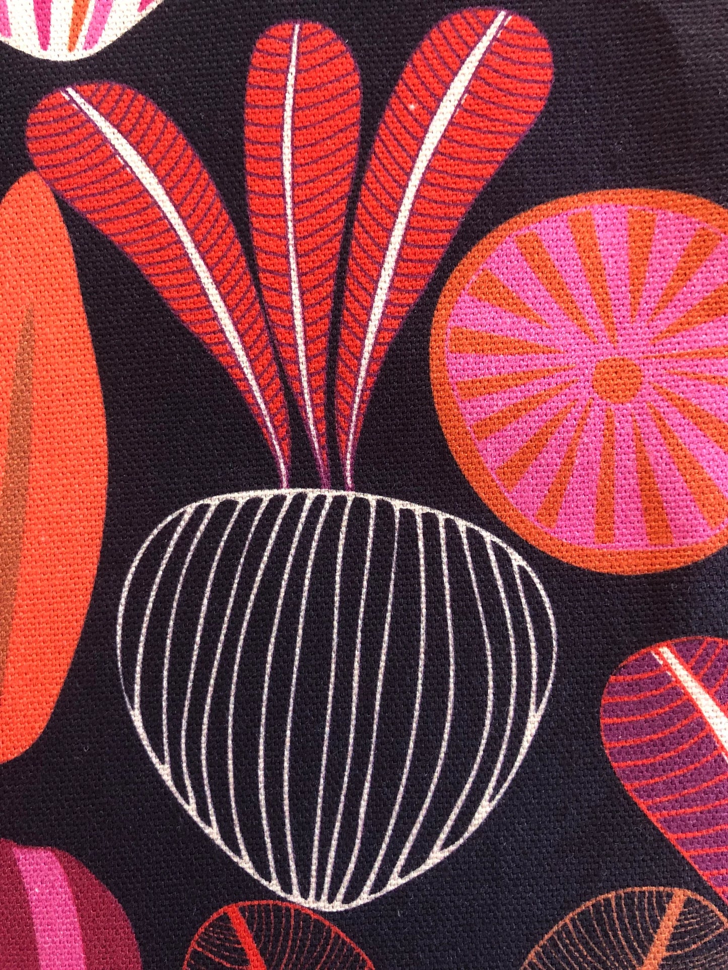 Jocelyn Proust Designs Tea Towel Fabulous Fruits Beets