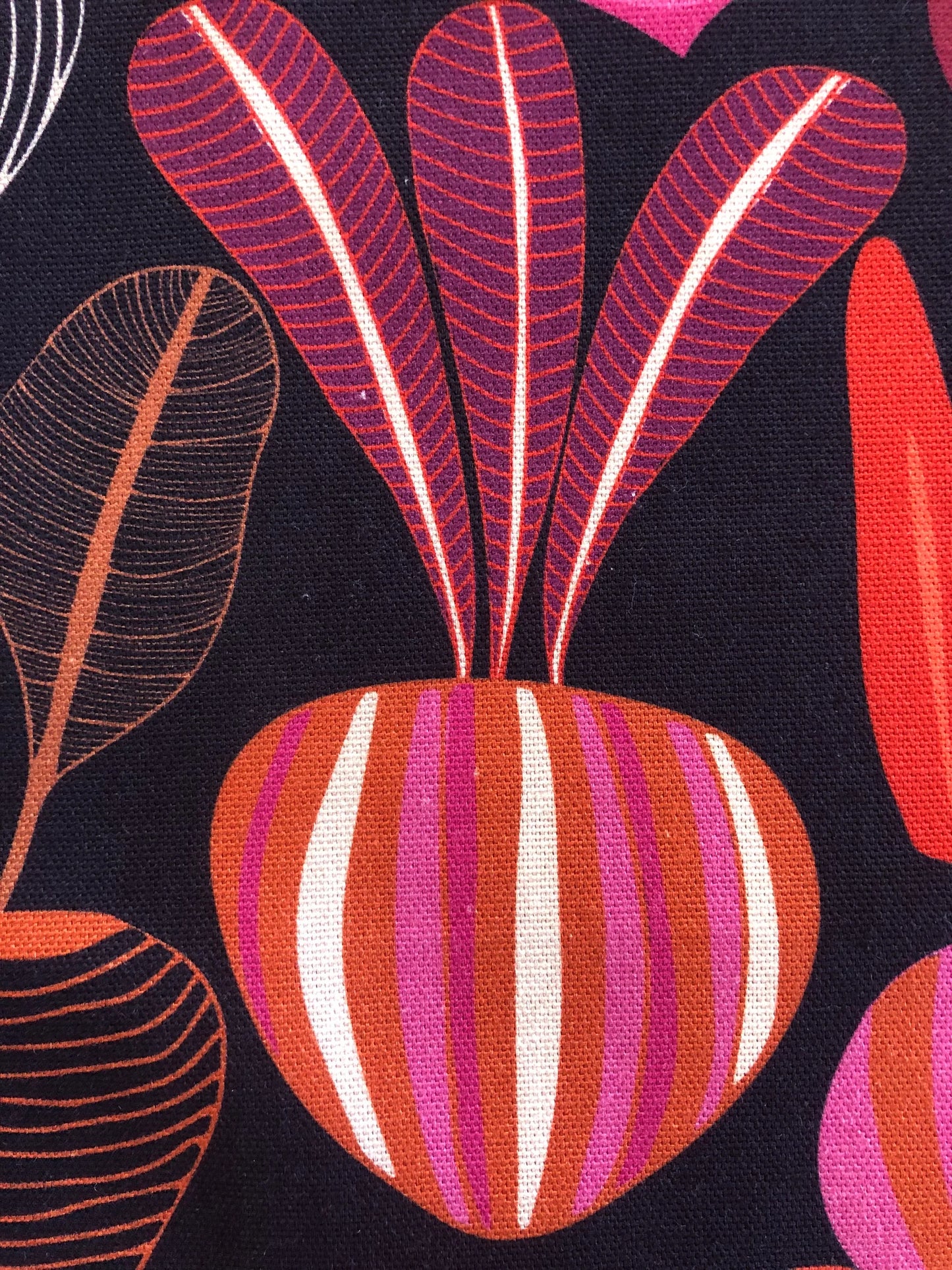 Jocelyn Proust Designs Tea Towel Fabulous Fruits Beets