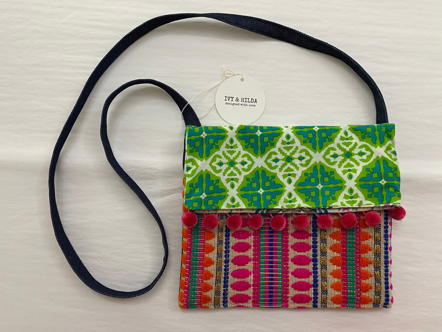 Ivy & Hilda - Aztec pompoms Handbag
