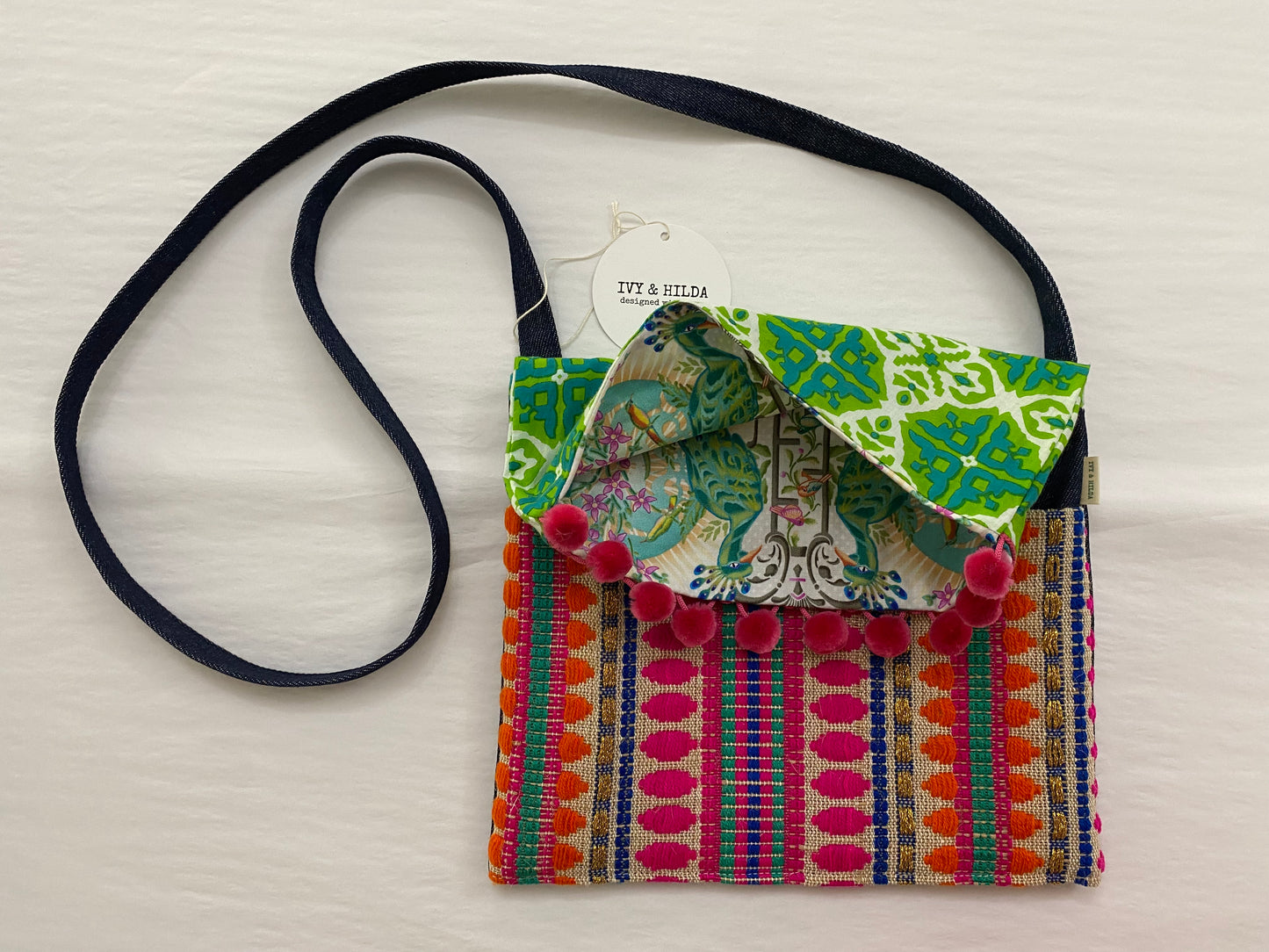 Ivy & Hilda - Aztec pompoms Handbag