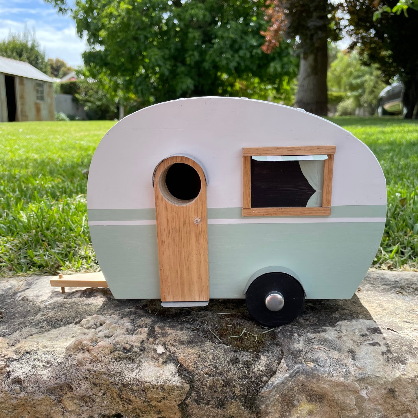 Retro Caravan Bird House Standard Green