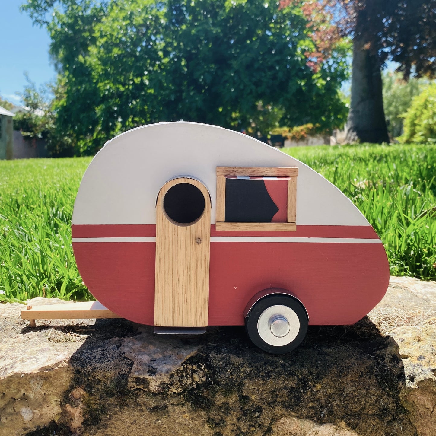 Retro Caravan Bird House Teardrop Red