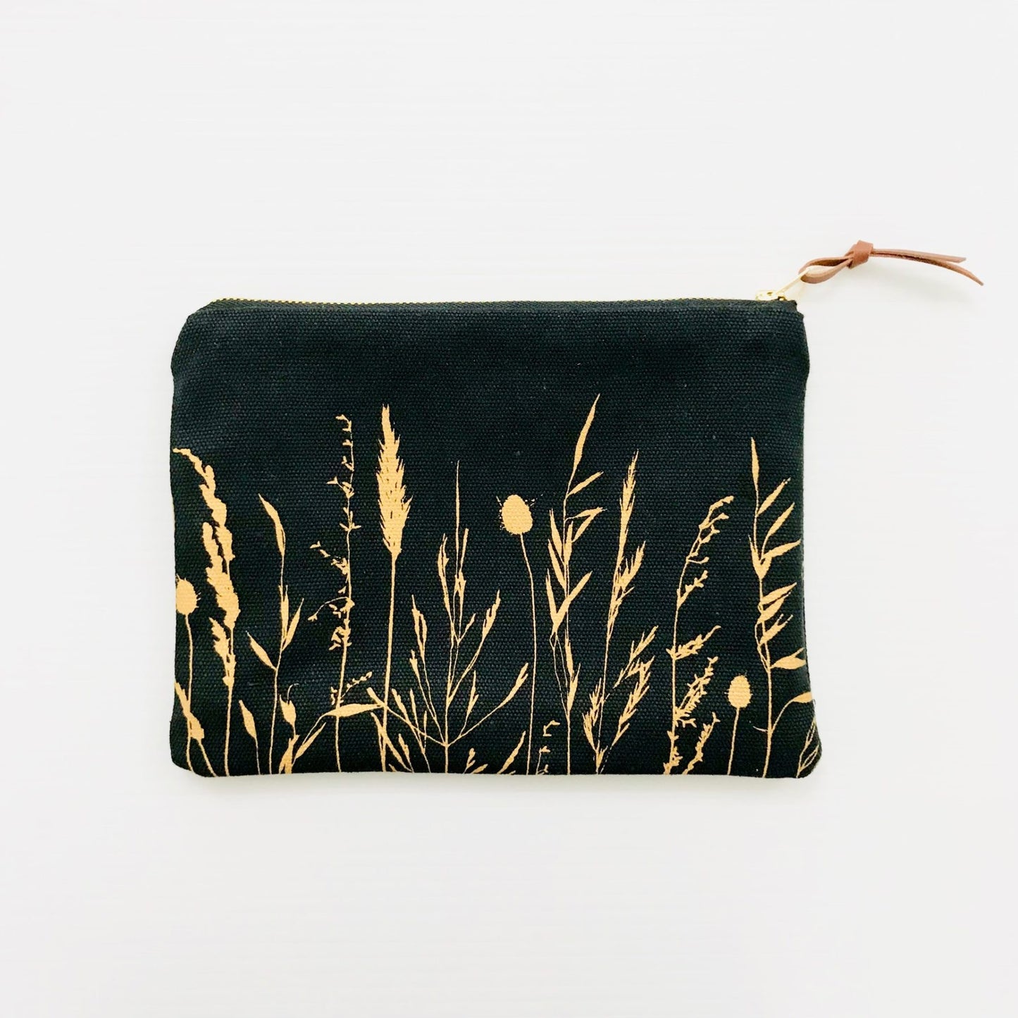 One Thousand Lines Coastal Grass Pouch - Black and Copper
