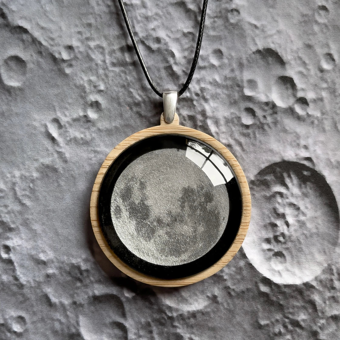 Myrtle & Me Pendant Supermoon