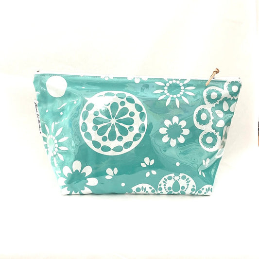 Anna Sutherland Toiletry Bag Green and White