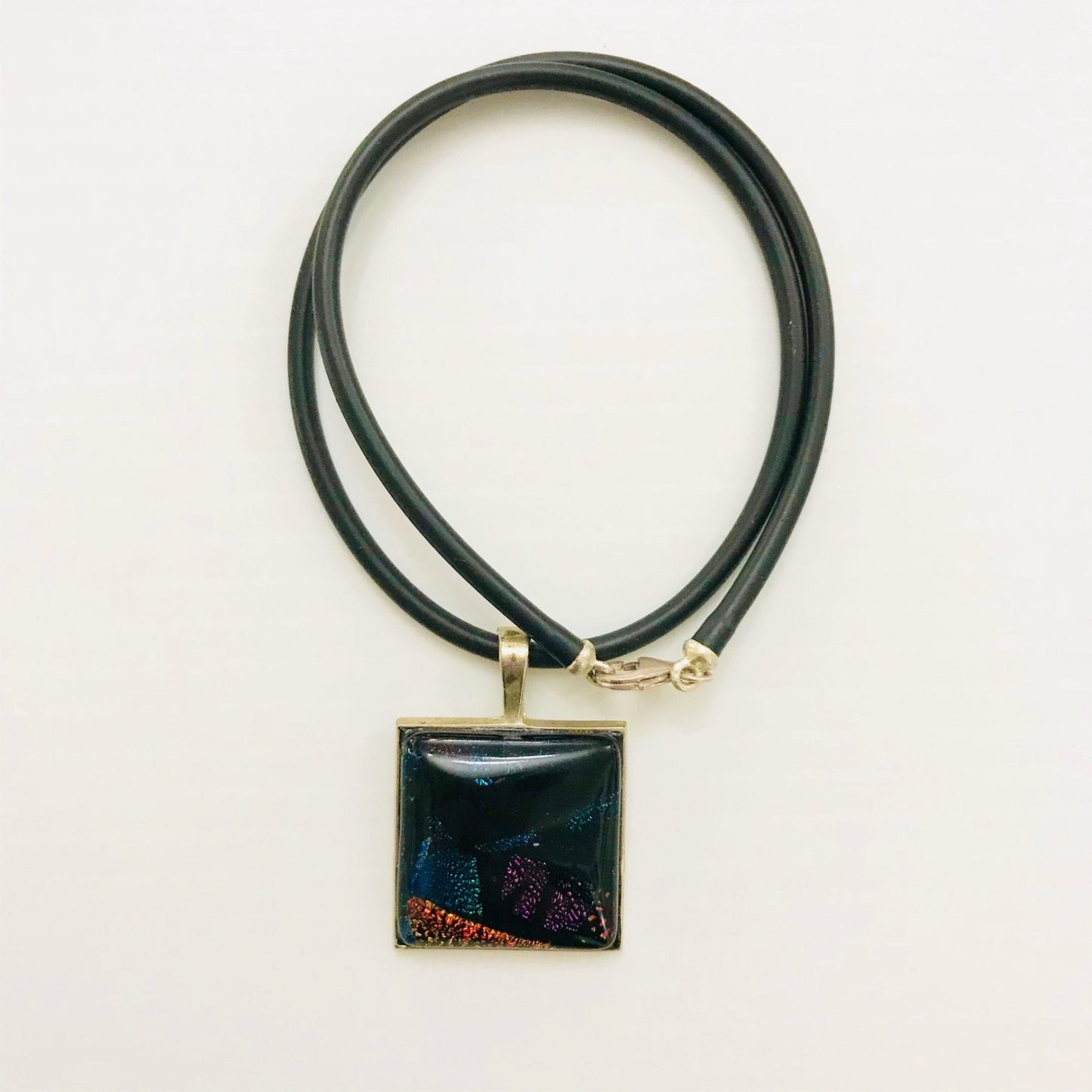 Calypso Flash Necklace Rainbow Square