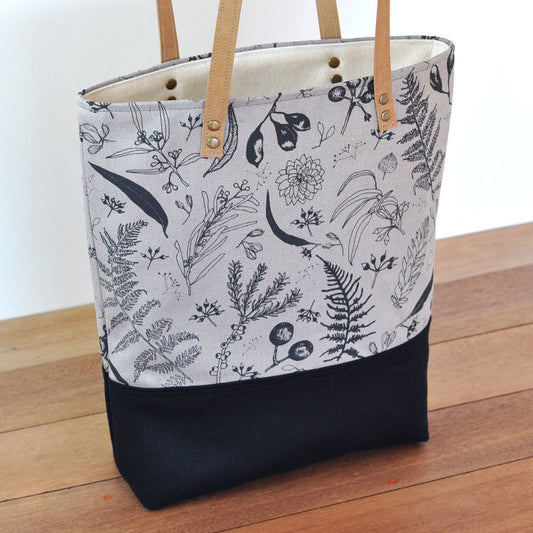 One Thousand Lines Gathered Tote - Light Grey