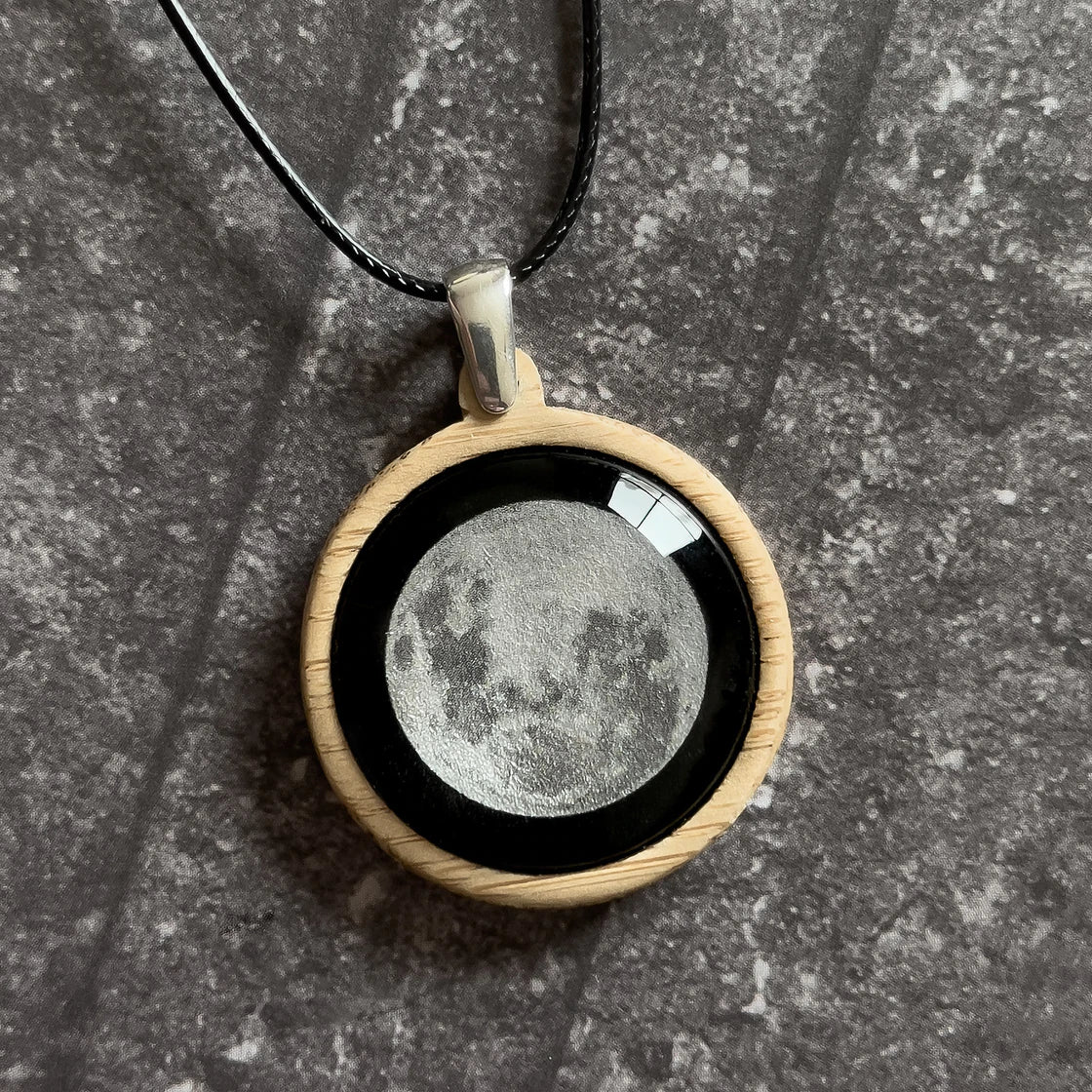 Myrtle & Me Pendant Supermoon