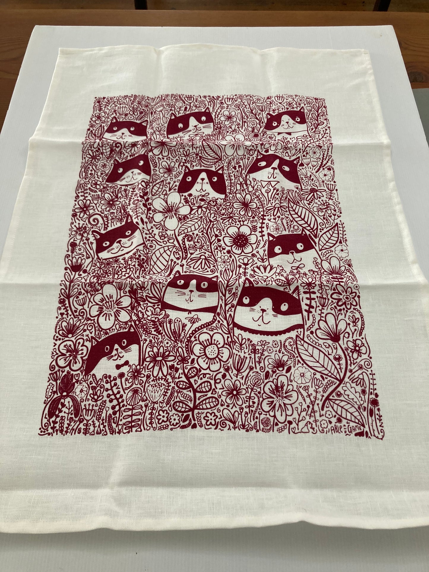Able and Game Tea Towel Cat Flower Red